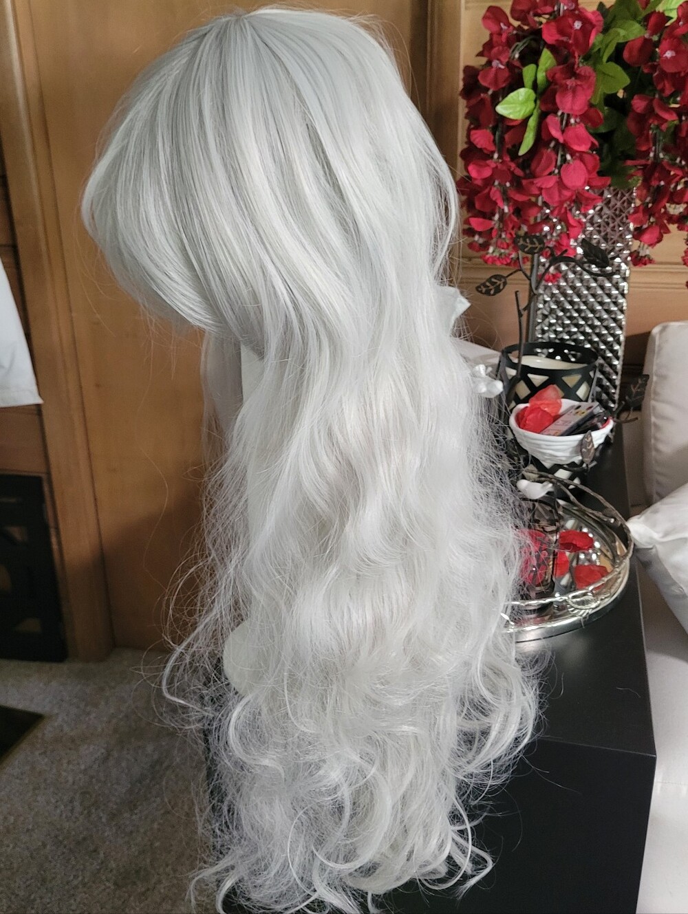 Long Silver Wavy Synthetic Wig for Women - Sleek Elegant Style 26"